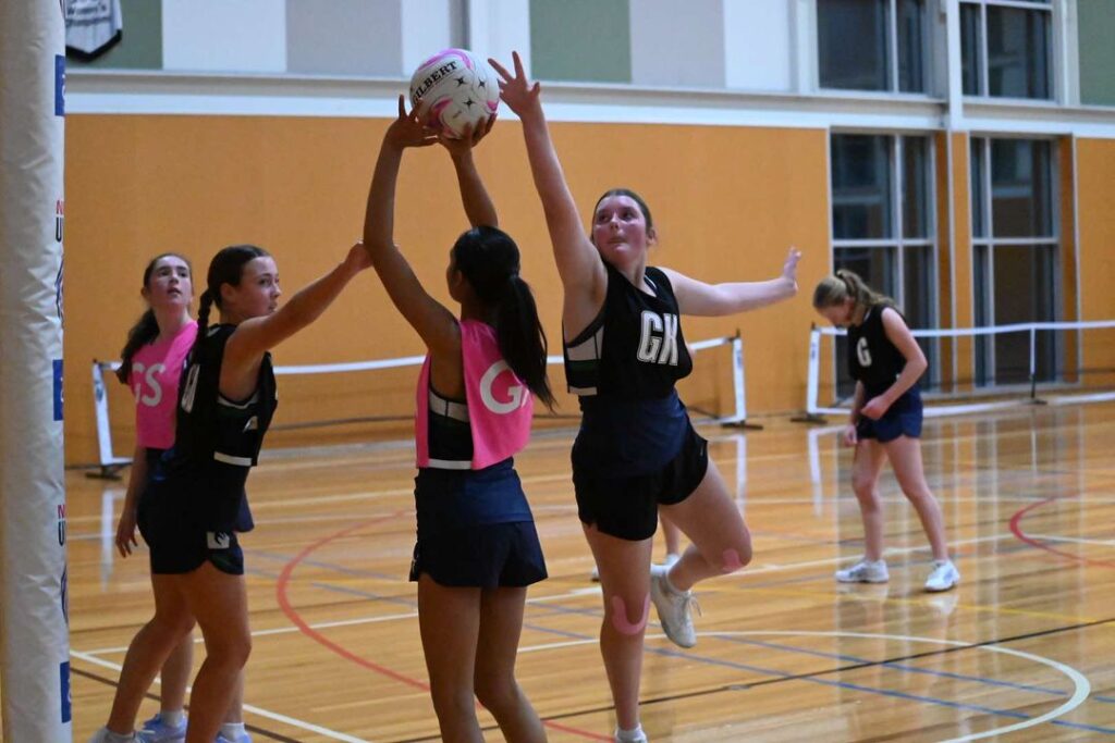 Netball Dare to be a Diamond
